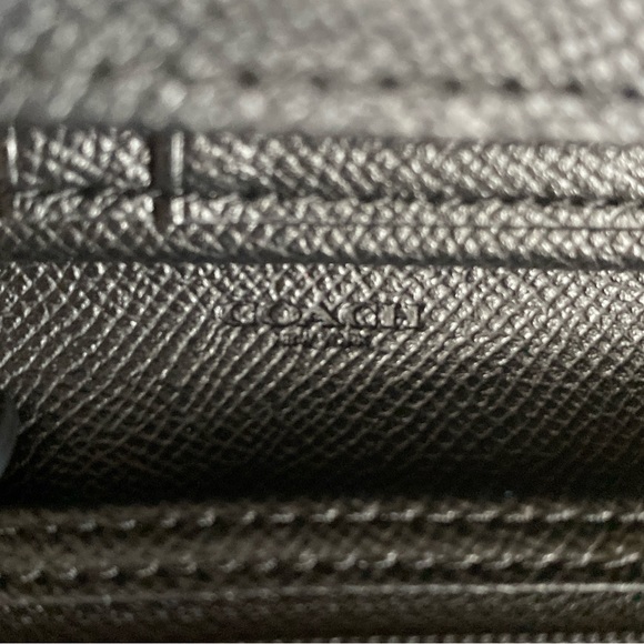 Coach Signature Crossbody Phone Wallet Bag Clutch Black Leather/ Canvas - Picture 13 of 13